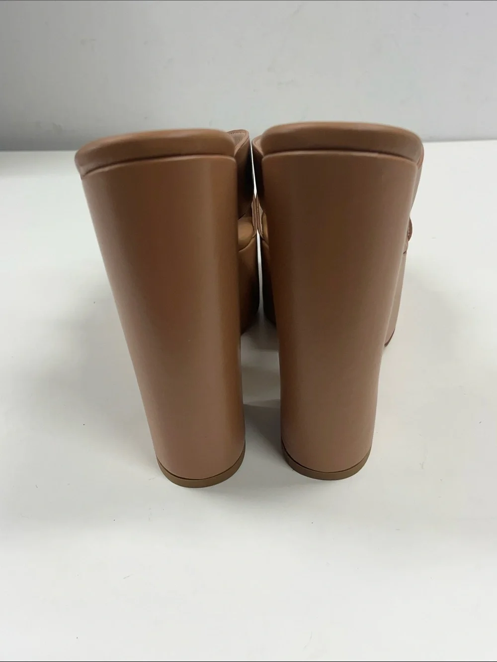 New STUART WEITZMAN Miami Sohigh Crisscross Platform Sandals Size 10.5